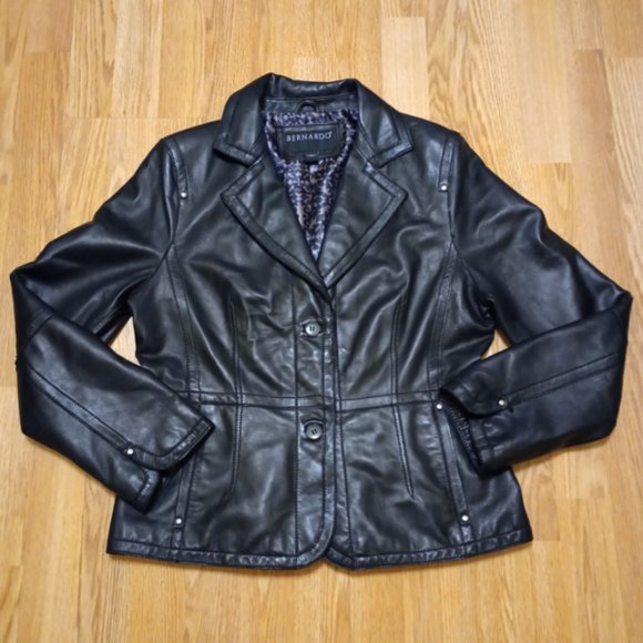 Bernardo Jackets & Blazers - BERNARDO GENUINE LEATHER JACKET